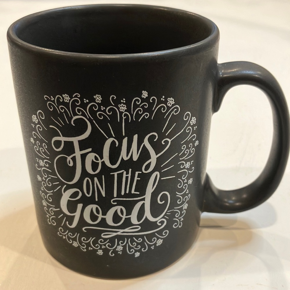 Black Mug “Focus on the Good”